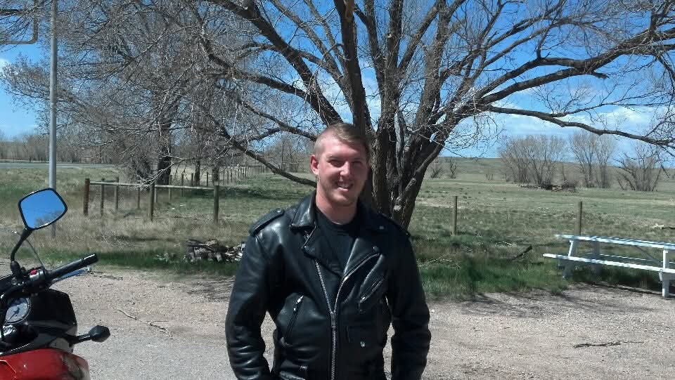 DRTYSCOTBSTRD6's tweet image. Another old one i recently got sent.... Should I go back to the Mohawk?