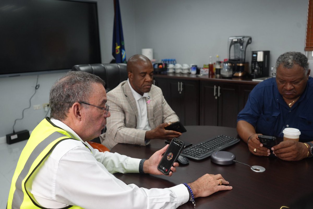 darylvazmp tweet media