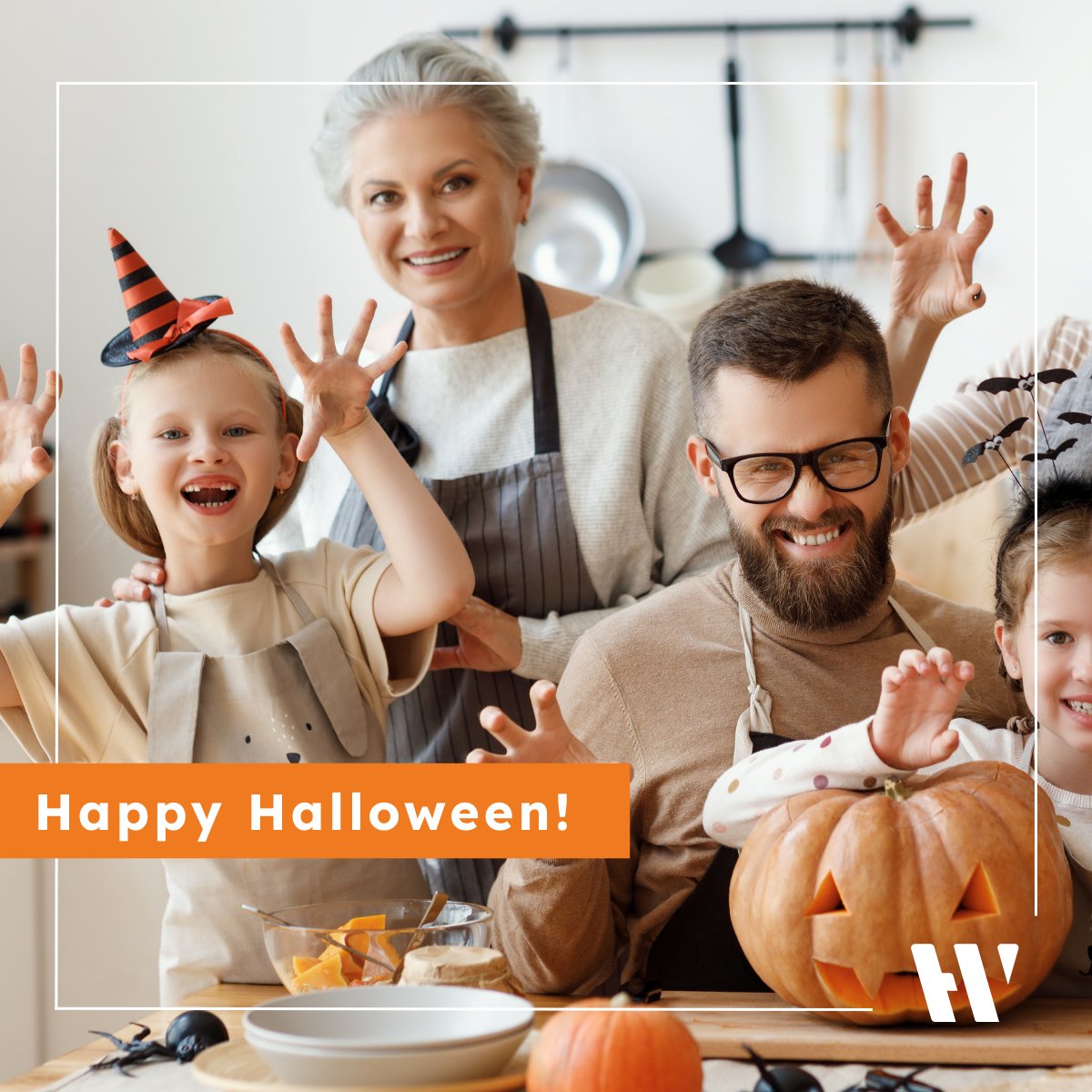 House_Works's tweet image. Wishing you a safe and festive Halloween! 👻
