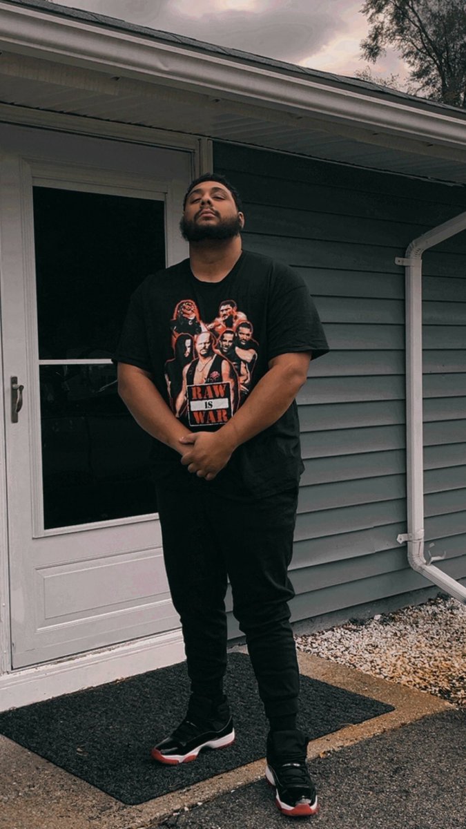 HumbleMan____'s tweet photo. HEEL TURN���� https://t.co/LAUxU5Ka0X