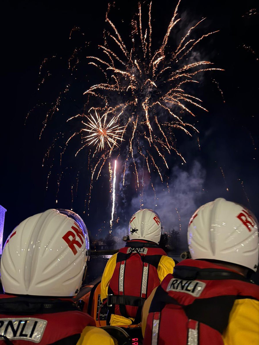 Happy Halloween 🎃 👻 !! 
Our volunteer crew watched as tonight’s firework display lit up the skies over Enniskillen.  

#halloween2024
#enniskillenrnli
#RNLI