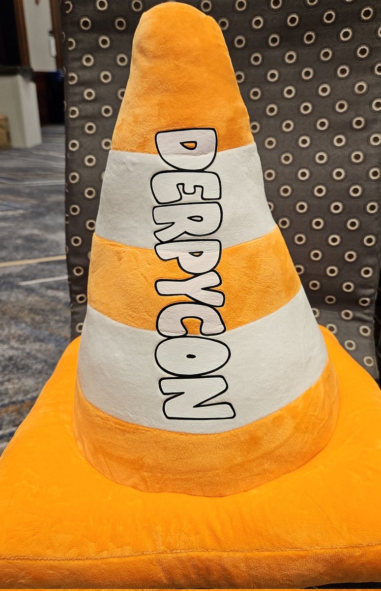 esw01407's tweet image. THIS ONE IS MINE. #derpycon #derpycon2025