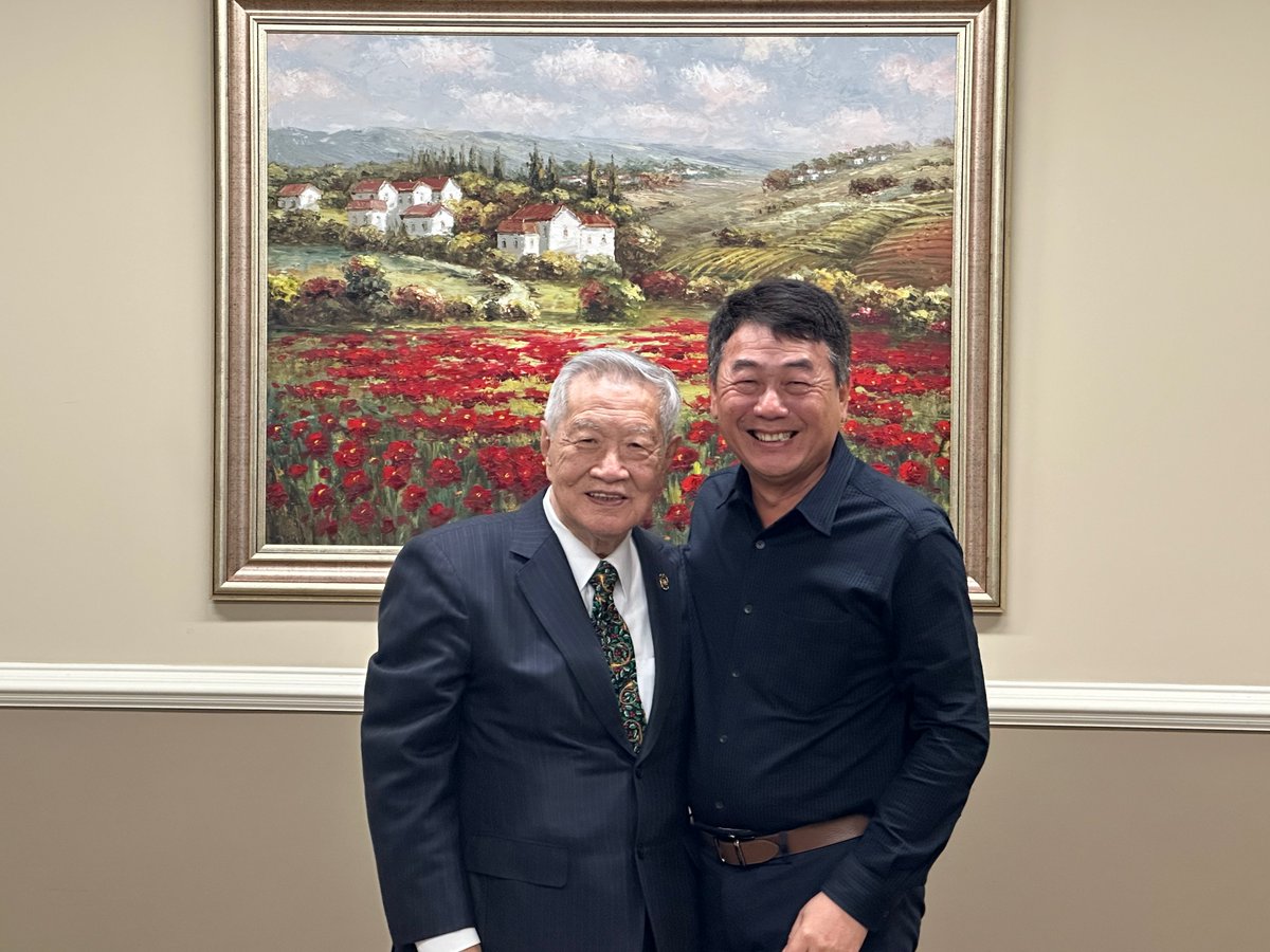 CSI_InfoShare's tweet image. We were honored to host Dr. Henry C. Lee, world-renowned forensic scientist, founder of the Henry C. Lee Institute, and longtime advisor to CSI. His insights on truth, technology, and justice continue to inspire the next generation. Thank you for your reflections and leadership.