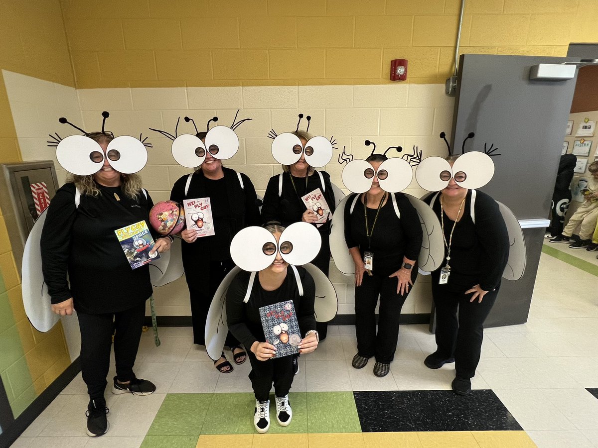 3rdCes's tweet image. What a great day! I’d fly with you guys anywhere! #flyguy #bookcharacterparade @ChristianaES1