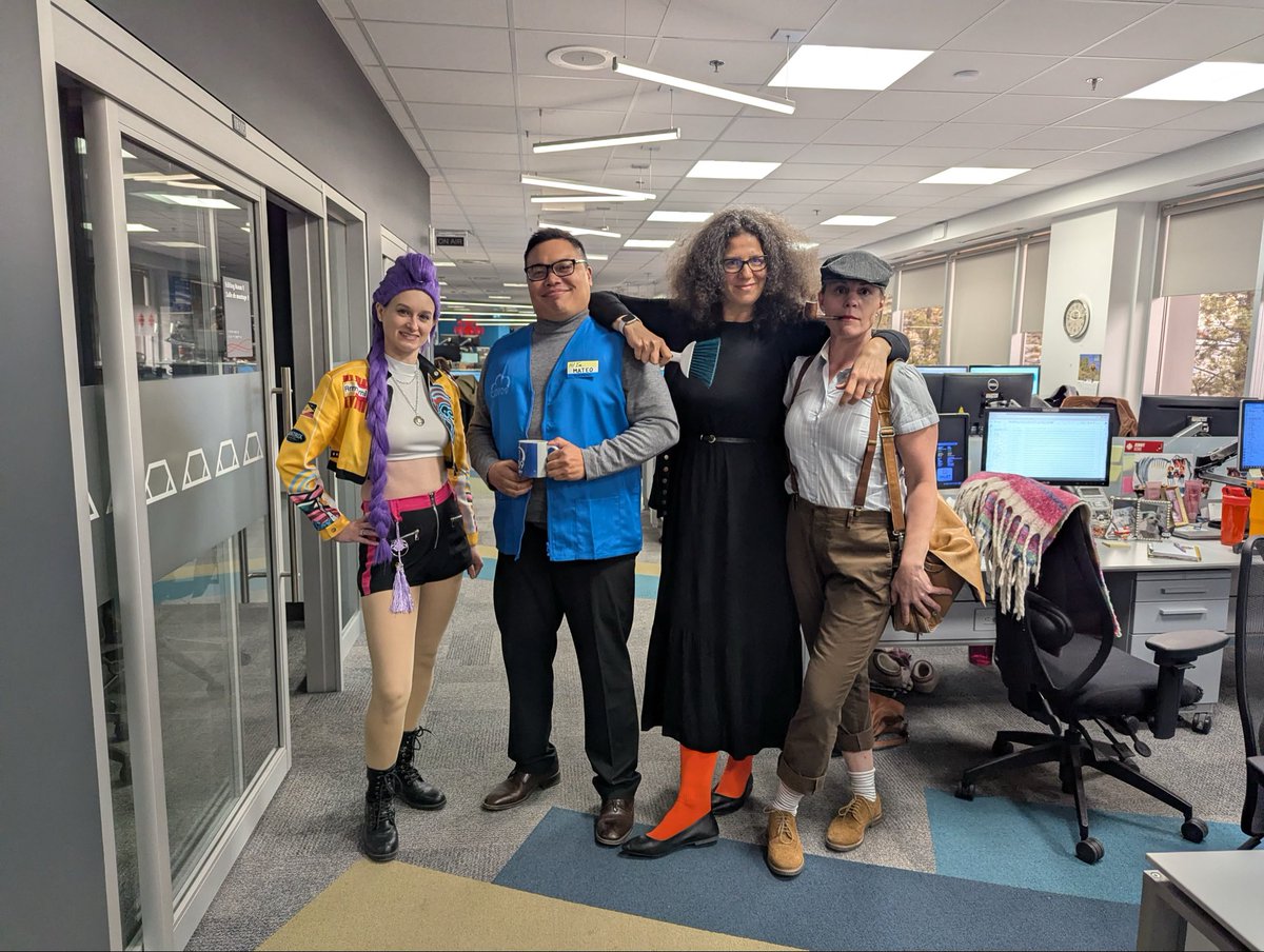 Team <a href="/CBCHomestretch/">The Homestretch CBC</a> on Halloween 2025: Witches, 1940s newsies, Cloud 9 employees and K-Pop Demon Hunters UNITE 🎃 👻 🧙 🦇