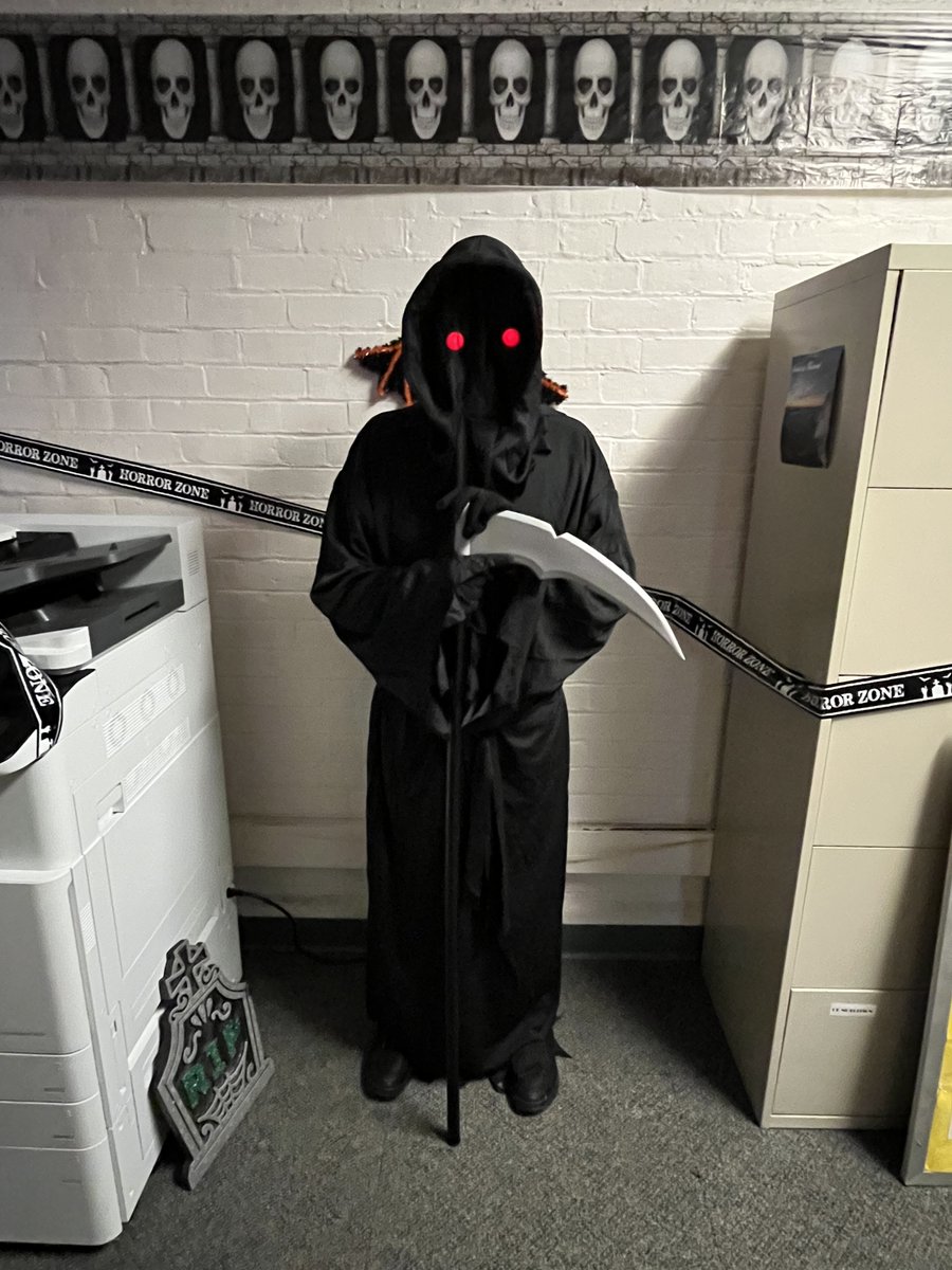 IndianaChemist's tweet image. 2025 OISC Halloween 🎃👻 Always a great time! The Grim Reaper won the consume contest.  At least we think it was a costume 😱
#OISC