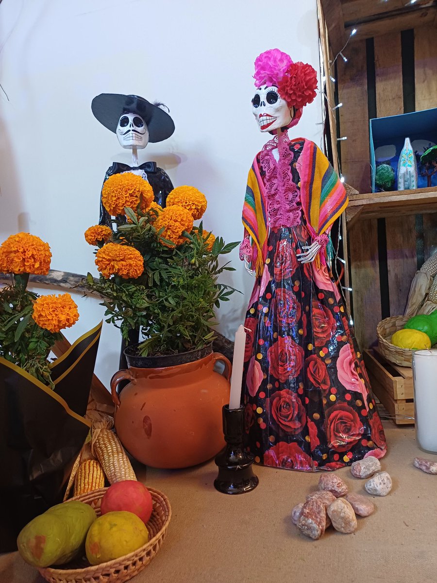 DÍA DE MUERTOS !!

#Tradiciónmexicana
#vecinosunidosporcontadero