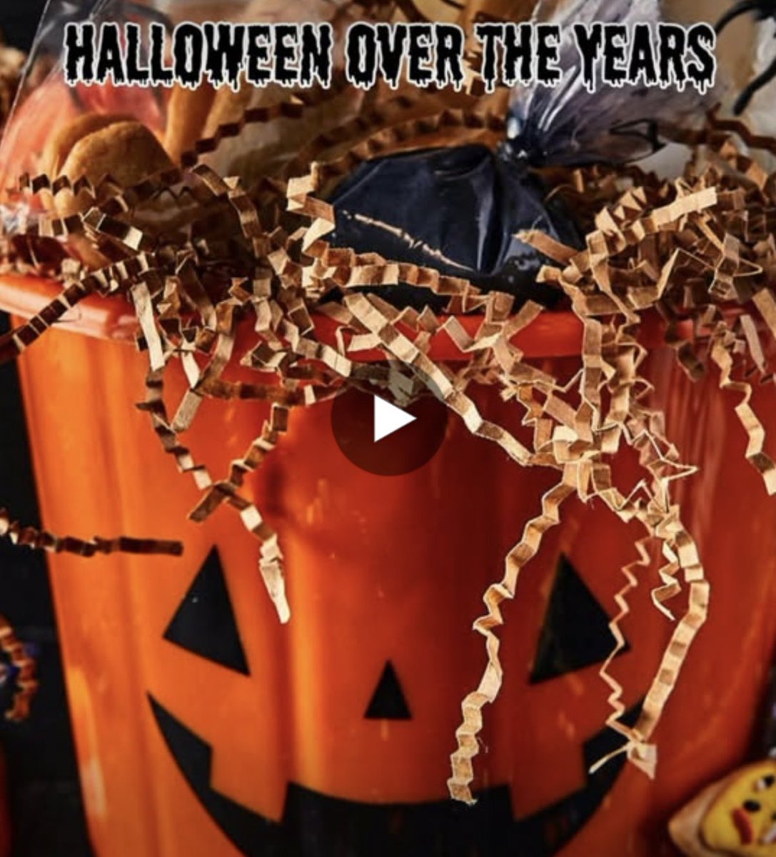 OriginalNFV's tweet image. RP #brewed.  #Napa 
Happy Halloween from all of us at brewed.! Be sure to stop by today after 2pm for some trick-or-treating with all of our friends at the @NapaPremOutlet 
🎃, brewed. 
#halloween