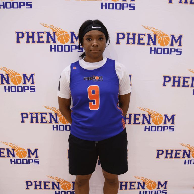 LadyPhenomHoops's tweet image. Lady Top 80 Camp Evaluations 
#LadyTop80 

#9: 5’5 ’26 Janiya Mosley (Clinton)
Mosley is a solid penetrator and finisher with solid playmaking instincts. However, so much of her value comes through her rebounding ability and defensive presence. Mosely suffocates opponents at the