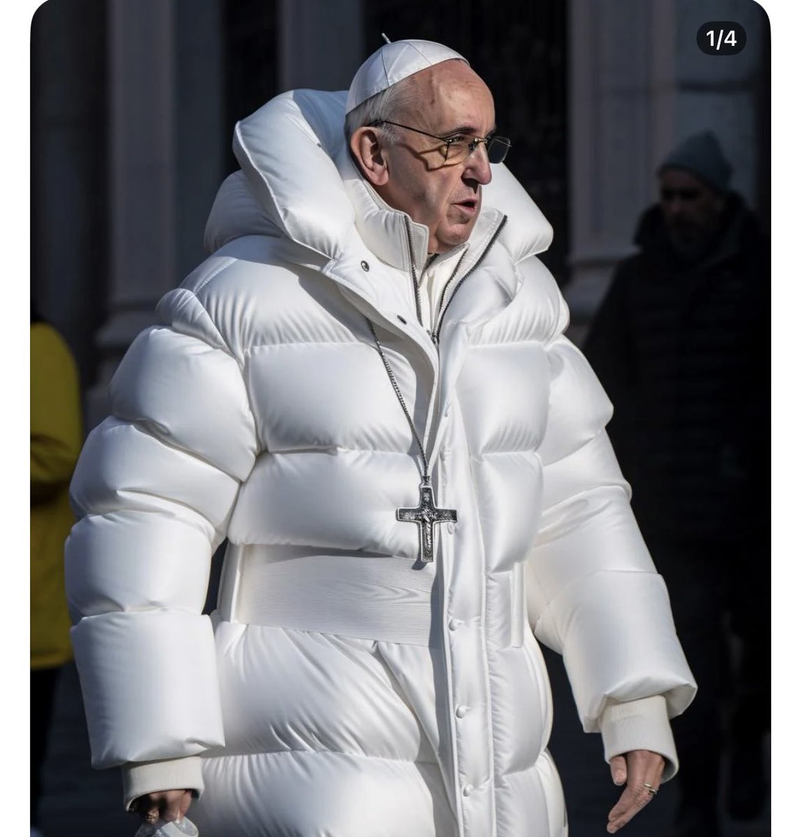 Frank Buschmann heute mit einem Swag-Level wie ein KI-Papst. #DAZN. #FCABVB #TV