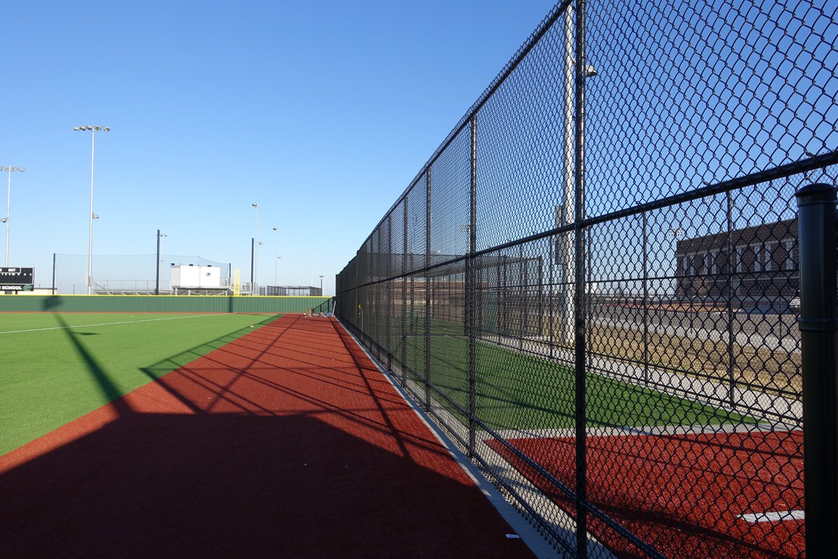 AmericanFence48's tweet image. Trust American Fence Company to protect your project from the ground up. Our fencing solutions are ideal for industrial, government, solar, and commercial sites—providing dependable security and long-lasting performance. 
#AmericanFenceCompany #FenceInstallation #SiteSecurity