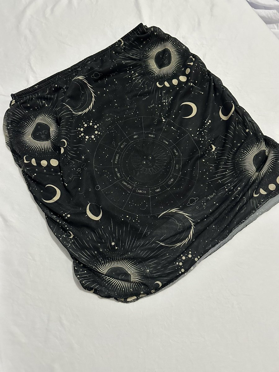 Sequent_Modas's tweet image. Saia Lua 🌓