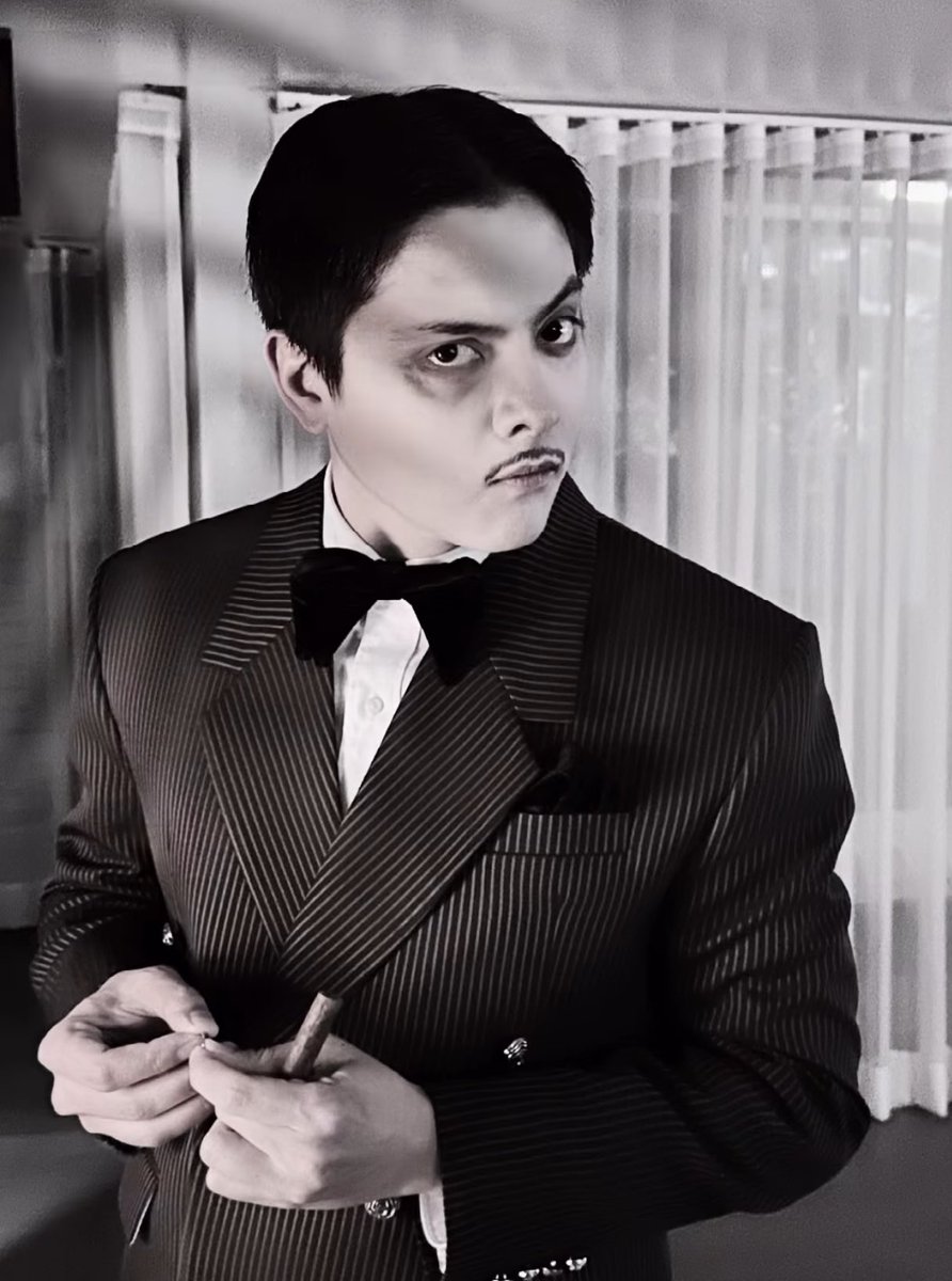 seriousblck26_'s tweet photo. happy halloween and happy heart, soliDs and kainiel's! 🫶🏻❤️‍🔥waiting parin kami sa pic. nyo 2gether!🥹🤞

Our Mr. &amp; Mrs. Addams everyone!

#KailaEstrada 
#DanielPadilla https://t.co/RiJCe2yT4s