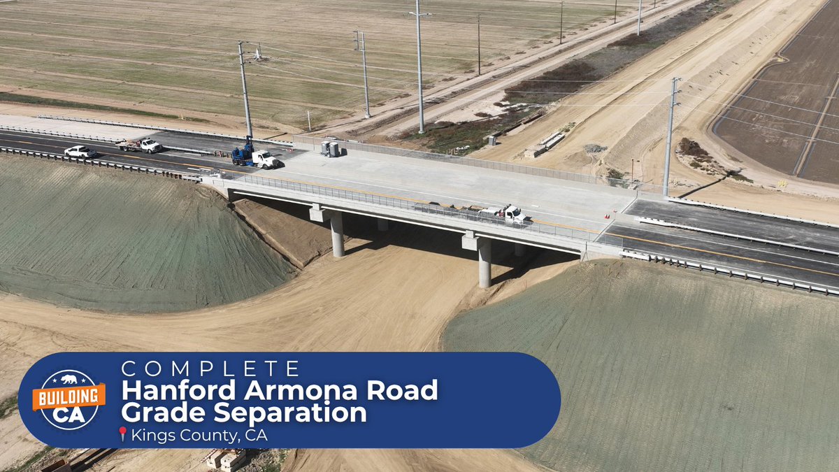 CaHSRA's tweet photo. COMPLETE: Hanford Armona Road Grade Separation
📍Kings County

About the structure:
✅ Spans 209 ft., 80 ft. Wide 
✅ Ninth structure to be completed this year
✅ Will take traffic over future high-speed rail tracks

Learn more: https://t.co/iVCwI6JFhy https://t.co/upGrTagAWE