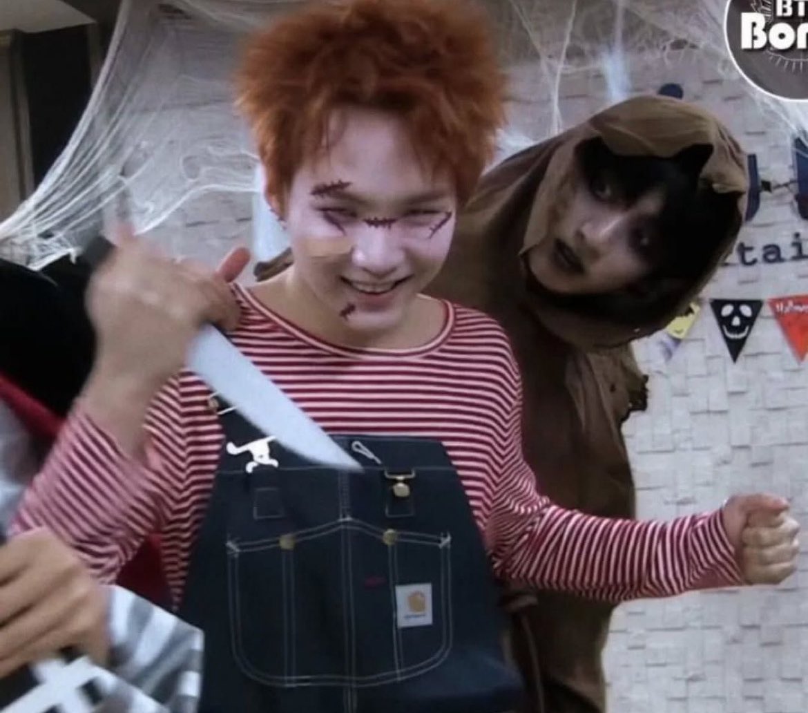 moonh0well's tweet photo. i hate gay halloween wdym you’re war of hormone dance practice halloween ver. yoonkook @eunjicrush_01 https://t.co/XbW3M4VFqc