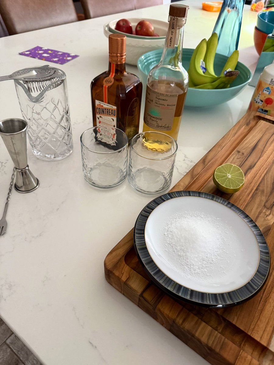 Midnight margaritas incoming… locally adjusting time to much much earlier. It’s midnight somewhere. 👻 🍹🍋‍🟩🧂