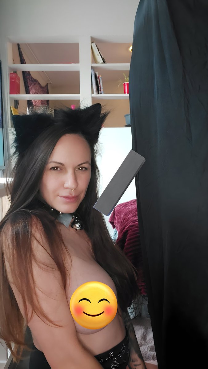 New video out soon! 

Link in bio 
<a href="/WG6Canada/">Working Girls Canada</a> <a href="/CafNotaclue/">Notaclue *tweets*</a>