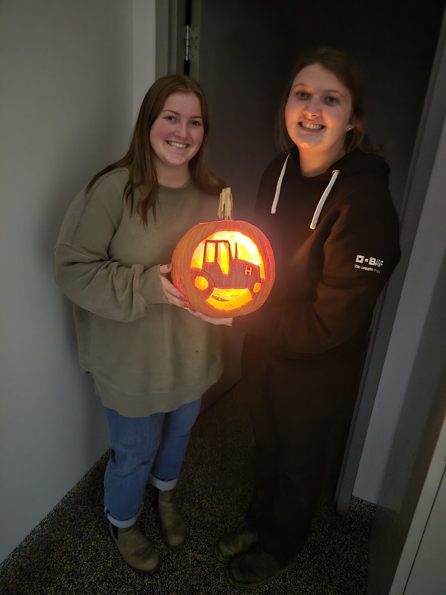 HC Drayton got in the Halloween spirit before corn fired up again <a href="/sarah_long__/">sarah long</a> <a href="/HDCAgronomy/">Hensall Co-op Agronomy</a> <a href="/HDCGrain/">Hensall Co-op Grain Marketing</a>