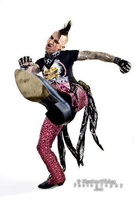 glam metal daily tweet media