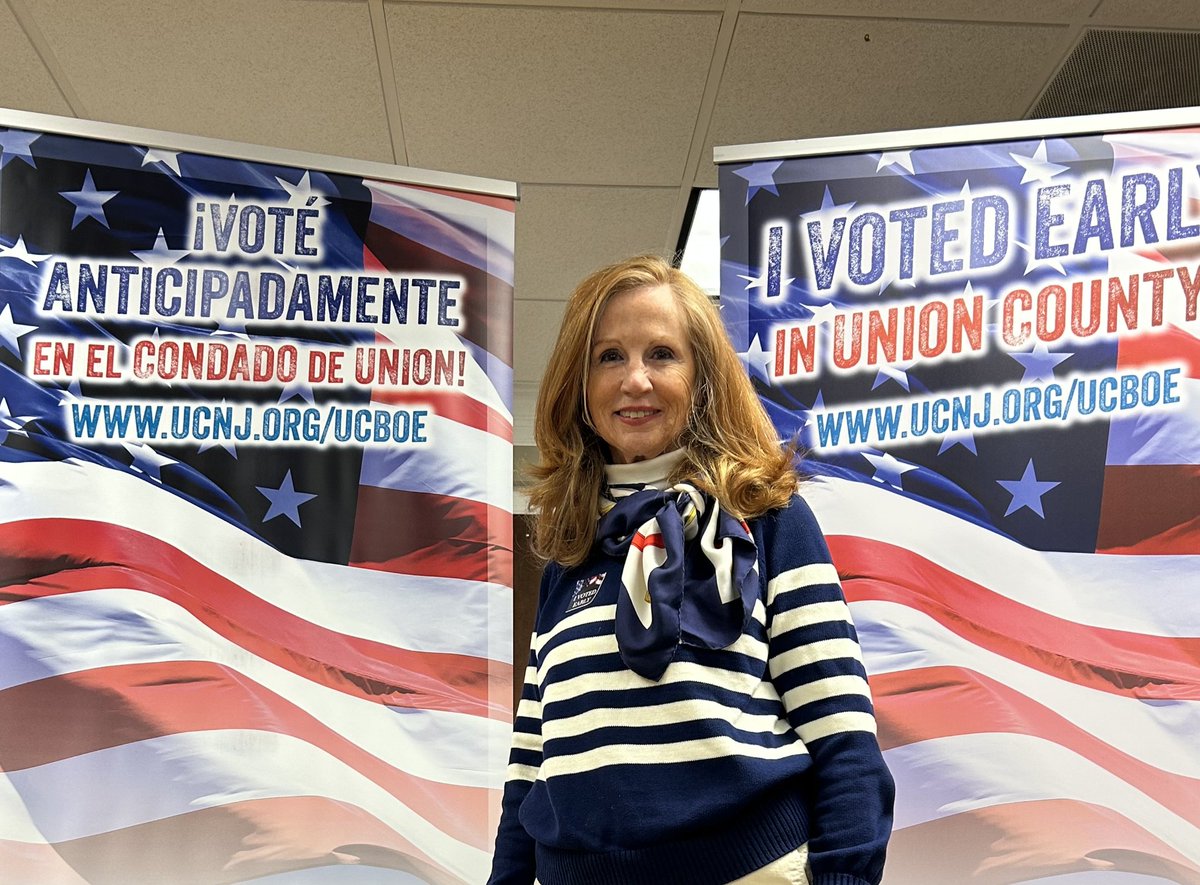 NancyFMunoz's tweet photo. I voted early today and you can too! https://t.co/noyCJKRza8