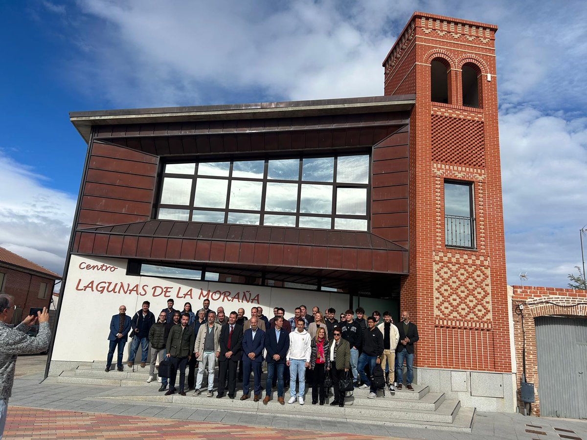 💧 Hoy hemos celebrado una jornada técnica del proyecto #GestEaur–#InterregSUDOE en las Lagunas de El Oso (Ávila), junto a representantes locales y provinciales.

🔬 Visitamos la planta piloto de Aqualia en Tiñosillos

#USAL #Aqualia #Sostenibilidad #Innovación #GestiónDelAgua