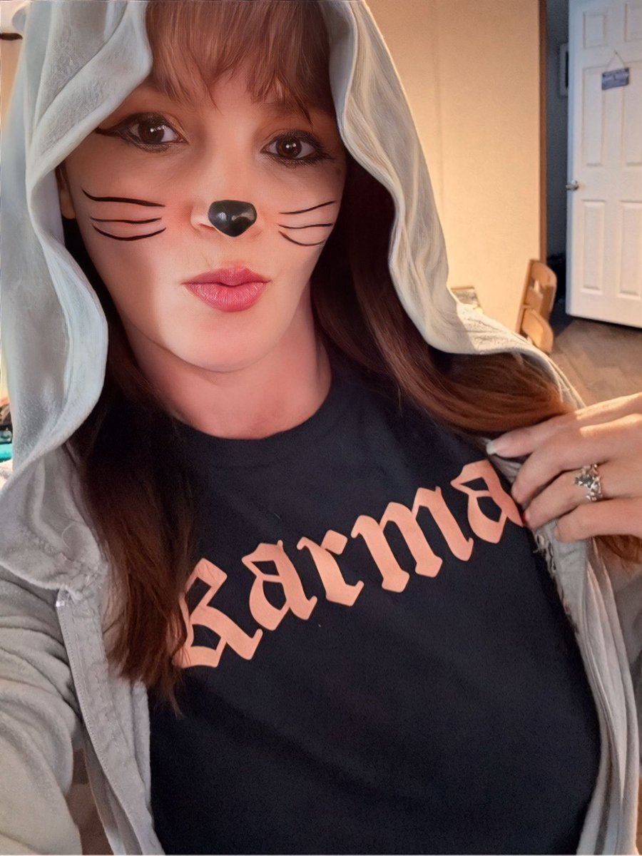 harleynerd's tweet image. Soft kitty
Karma is a cat
#HappyHalloween