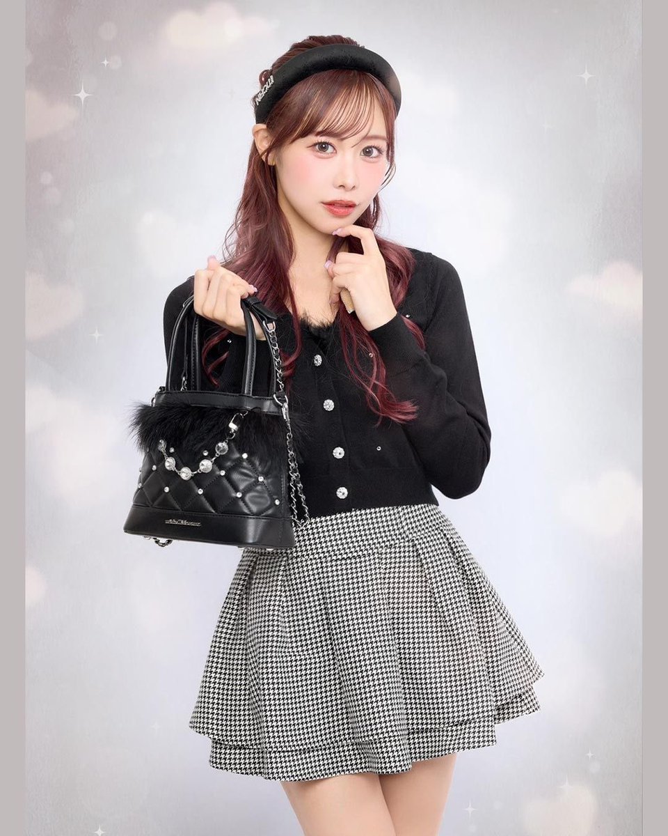 ぶんぶん♡ Fukuske ダダンダン 後ろ刺繍 スニーカー丈ソックス ネイビー 23