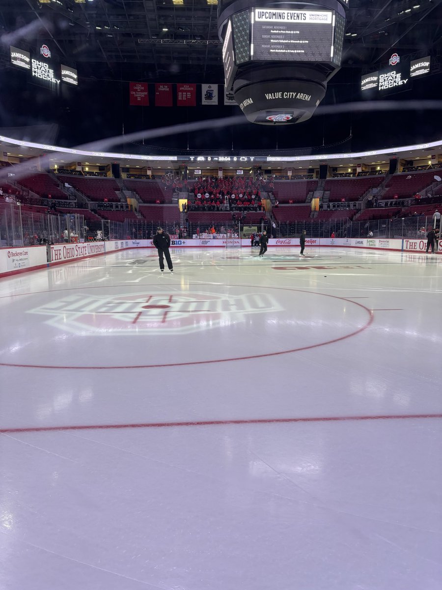 downinturn1's tweet photo. Taking in some live hockey tonight in Columbus. Penn State Vs Ohio State https://t.co/flR7Nx3HMf
