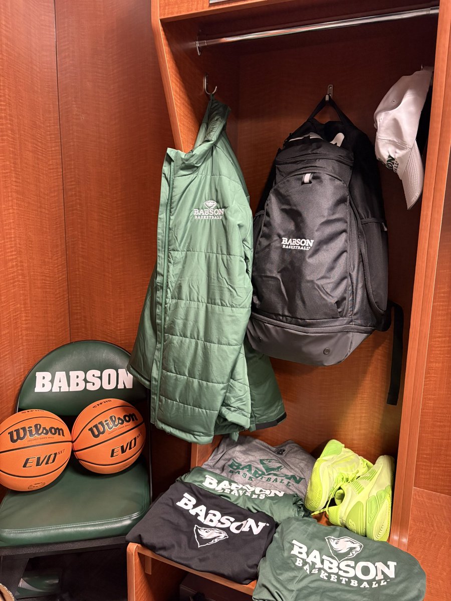 Geared up and ready to go. Season starts November 8th at home against Brandeis. #GoBabo