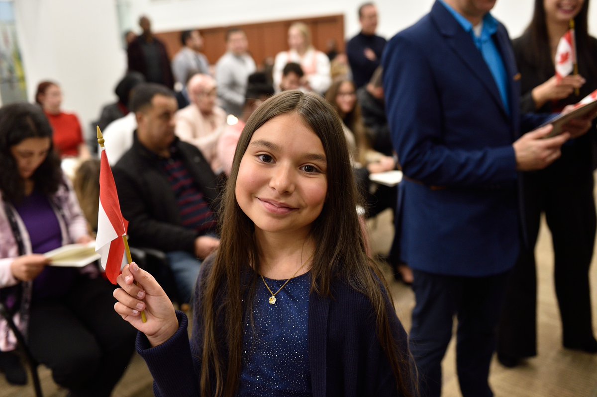 Today, Minister Diab welcomed 96 new citizens from 32 countries at a ceremony in Montreal, Quebec. Congratulations to everyone! Welcome to the Canadian family!