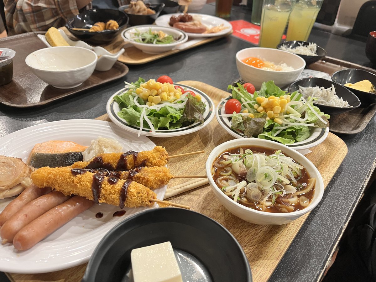 いつもの！
味噌カツに味噌煮込み？きしめん