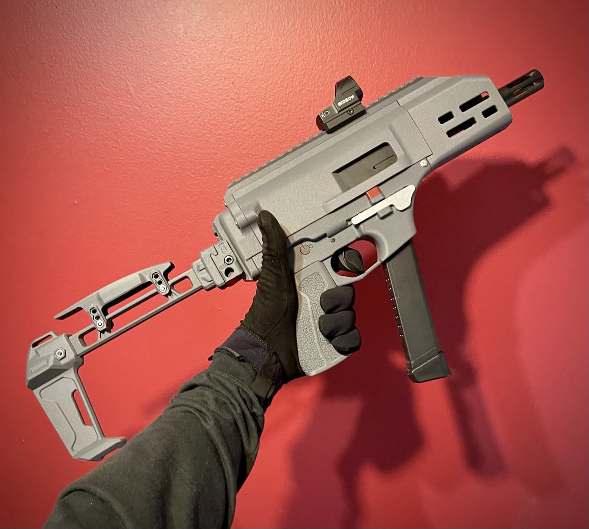 ✨Spooky 🎃✨

Bufferless FGC-9 bolt <a href="/RiptideRails/">Riptide Rails</a> 
Barrel <a href="/MAFcorporation/">MAF Corp</a> 
Upper/Endcap/Grip <a href="/ArthurClaudeen/">DB Firearms</a> 
Handguard <a href="/Laffs_Dynamics/">Laffs Dynamics</a> 
Brace <a href="/AtomBomb347/">AtomBomb347</a> 
Optic <a href="/GideonOptics/">GideonOptics</a> 

Learn to 3D print a gun today! It’s fucking easy . . .