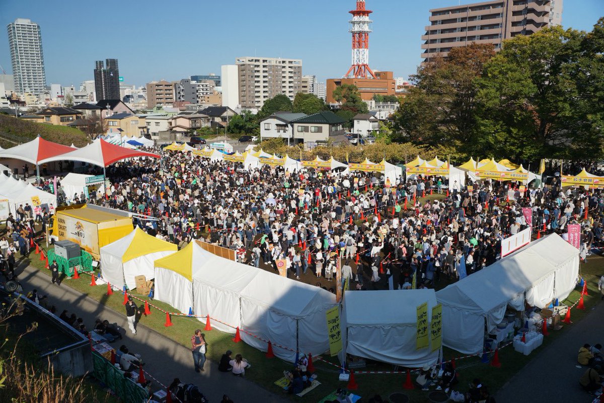 staff_oninoko's tweet image. 《　本日開催　》

超鬼の子CS 3on3ヒロインズミックス
本日開催です🚩

今日明日で宇都宮市街地にて餃子祭り開催中です🥟大変混み合うことが予想されますので早めの行動をお願いいたします🙇‍♂️

お昼は館内飲食可能で30分ほど休憩取ります。館内に売店はなく、すぐ近くにコンビニがあります。ご準備を。