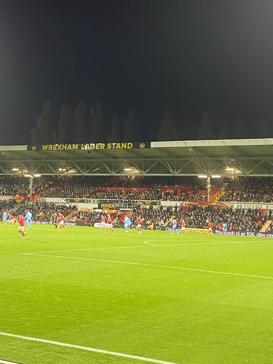 LukeSaunde1572's tweet image. What a performance from the lads and an outstanding result, up the town.