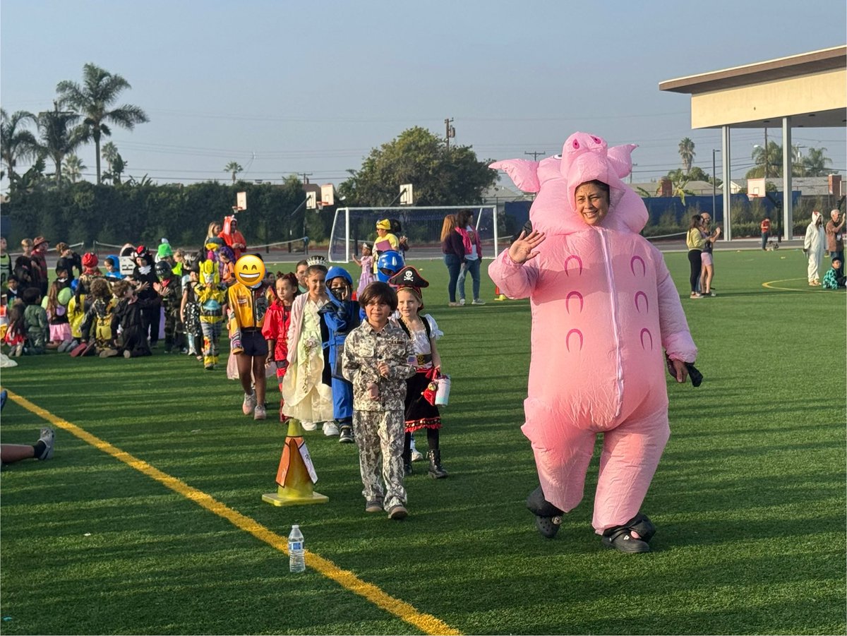 UTK-8 John Muir Language Academy tweet media