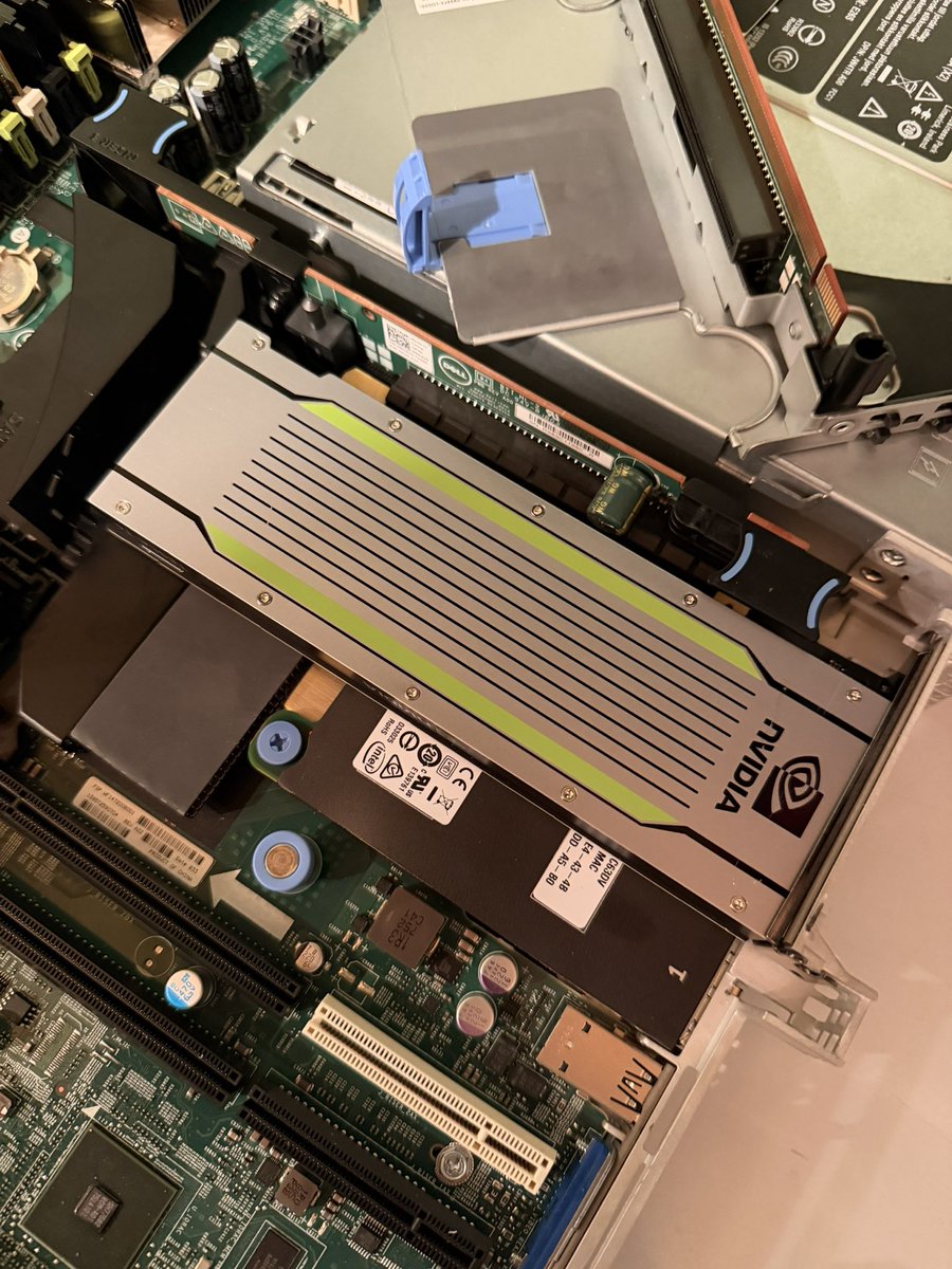 chrismutchler's tweet image. Excited to start using this in the #homelab which is beginning to feel more like a mini data center.