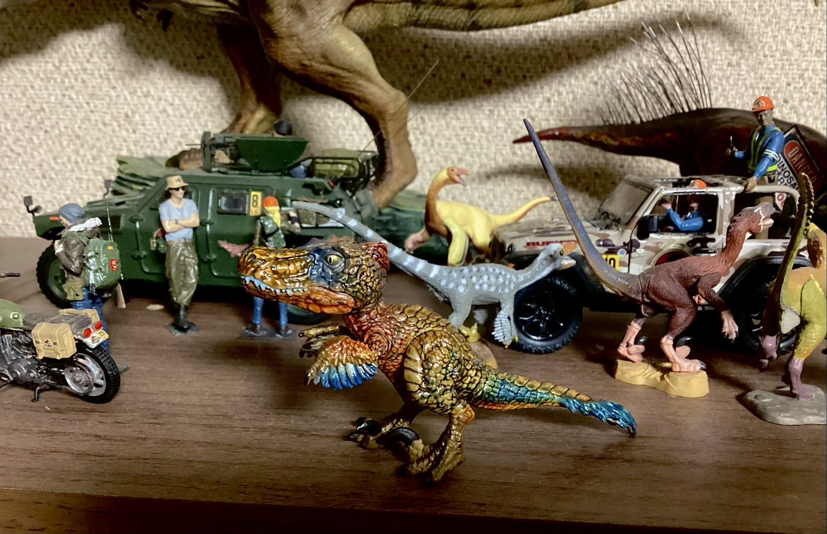 きょうりゅう　エイプ izu'stomi on X