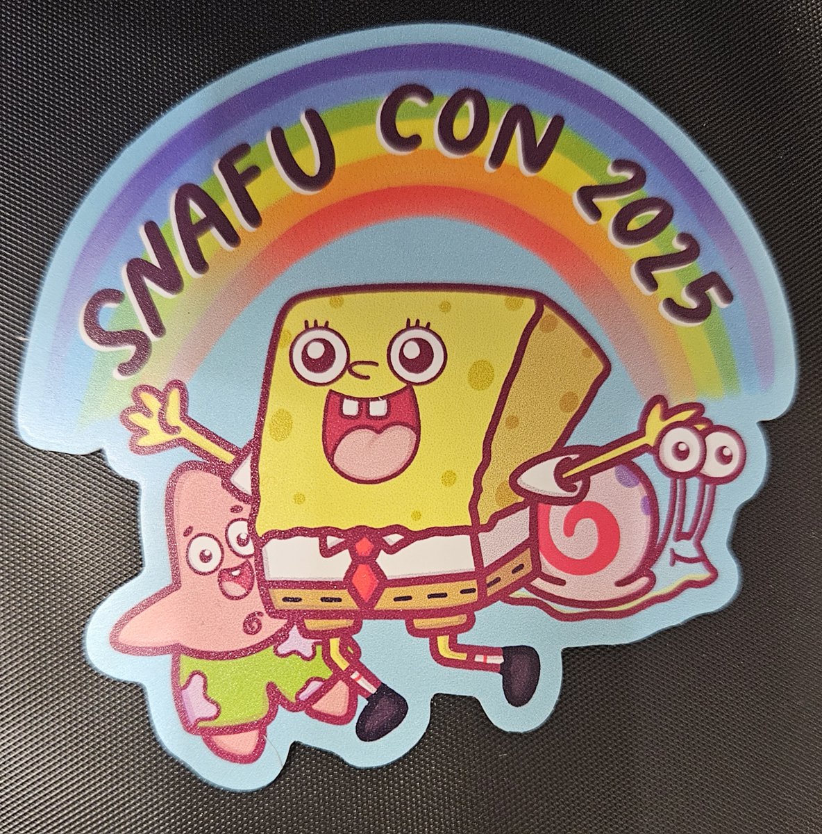 The fantastic eggarteggegg has made the most adorable SNAFU CON 2025 stickers! Stop by table 32 in the Artist Alley to snag your own!

eggarteggegg.carrd.co

snafucon.com