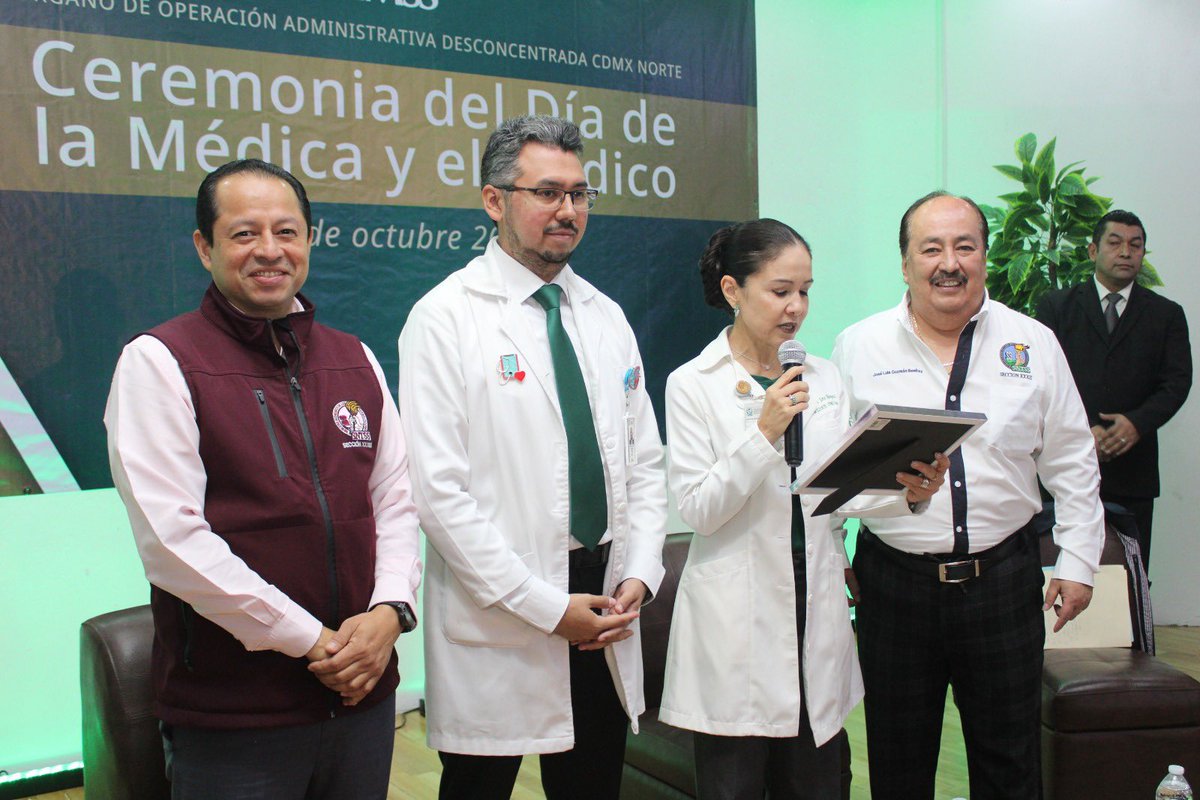IMSSCDMXNorte's tweet image. En el #IMSSCDMXNorte reconocemos la labor de más de 8,300 médicas y médicos que, con compromiso y vocación, cuidan la salud de la derechohabiencia. 👩🏻‍⚕️👨🏻‍⚕️

¡Gracias por su entrega diaria y profesionalismo que fortalece la atención en nuestras unidades! 

#OrgulloIMSS 🌟🩺