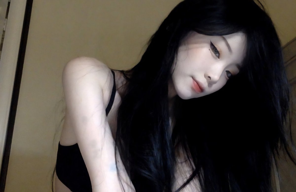 ⠀
⠀
pov: você é meu(minha) namorado(a) e essa é a sua galeria agora.
⠀