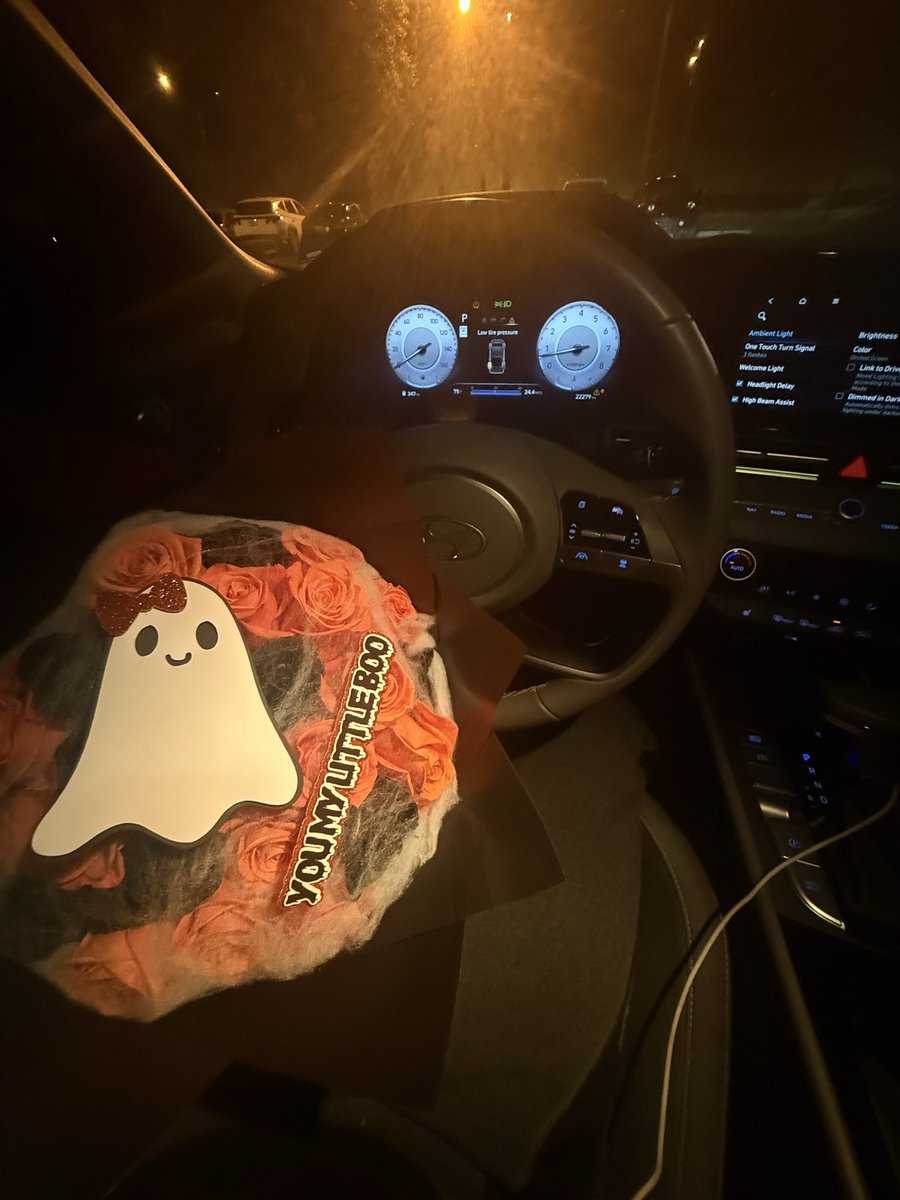 rackzboivon's tweet image. Happy Halloween Ma 🫶🏿