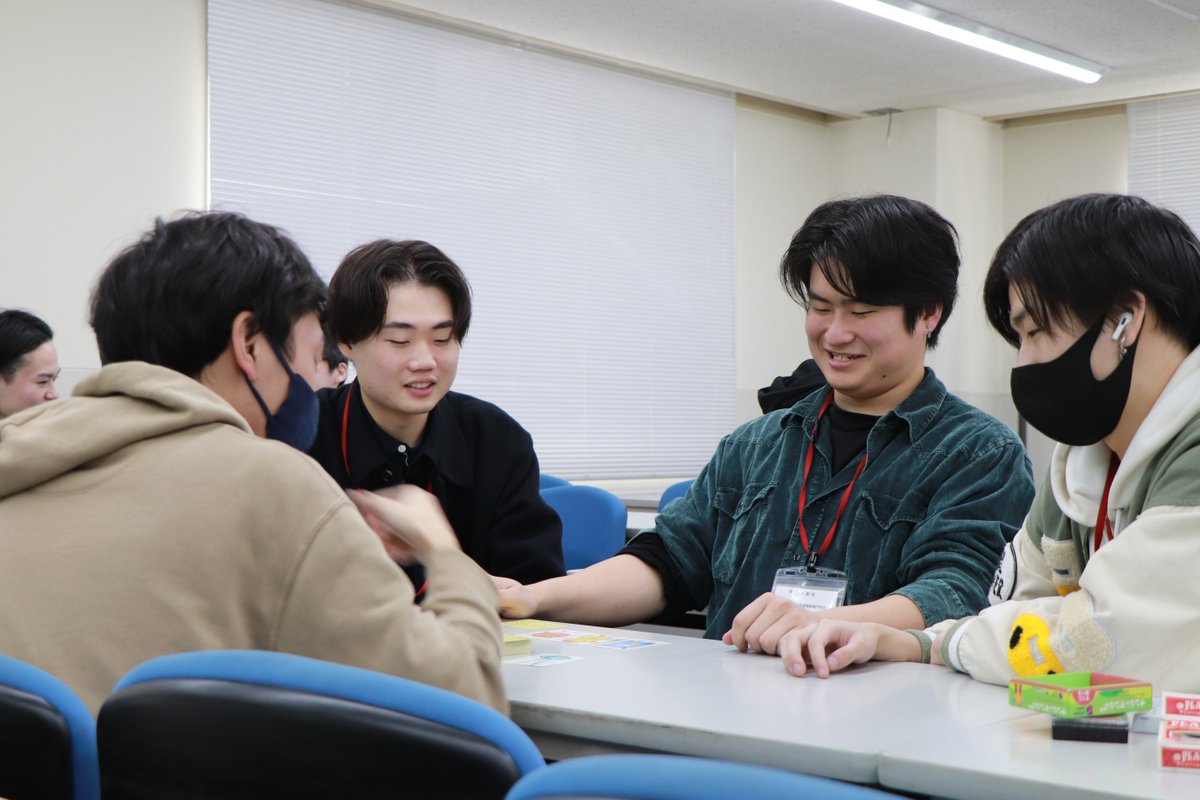 【蒼鴇祭2025NEWS】
各クラスが楽しいイベントを開催中です🌟
ボードゲームなどで楽しめるクラスを発見👀
このクラスでは、ゲーム大会を開催しているようですよ！
大会に優勝すると豪華景品が🤩
皆様のご来場をお待ちしています！
#JOHO
#蒼鴇祭2025
#新潟
#IT専門学校