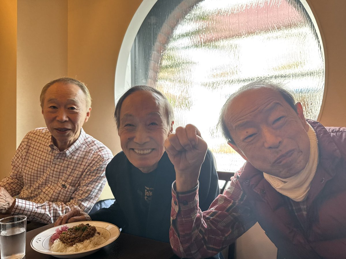 retrokissa's tweet photo. 20th Centuryの「喫茶二十世紀自由が丘」が本日オープンされました。神宮前に引き続きアドバイザリーで参加し、老舗喫茶から引き継いだインテリアたちをふんだんに設置してもらいました。新たに加わったのは、10/31で閉店された鎌倉 浮の素敵なテーブル。プレオープンにはマスターたちや曽我部さんも。 https://t.co/YsIrguW8Hg