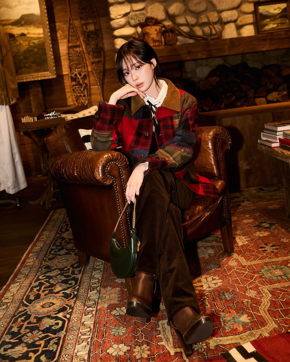 이거 공식사진 같구만 왜안올리냐고 아오!!!!!!!!!!!ㅠ