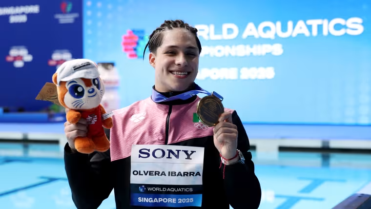 OlimpismoMex's tweet photo. Ganadores del Premio Nacional del Deporte 2025

Año histórico para México, con 4 ganadores en la categoría no profesional, los 4 medallistas mundiales:

Osmar Olvera - Clavados
Andrea Becerra - Tiro con Arco
Uziel Muñoz - Impulso de Bala
Alegna González - Marcha

En deporte profesional el ganador fue claro y con una temporada fenomenal:

Isaac del Toro - Ciclismo de Ruta

En deporte paralímpico también hubo más de un ganador:

Luis Carlos López - Para Atletismo 
Osiris Machado - Para Atletismo
