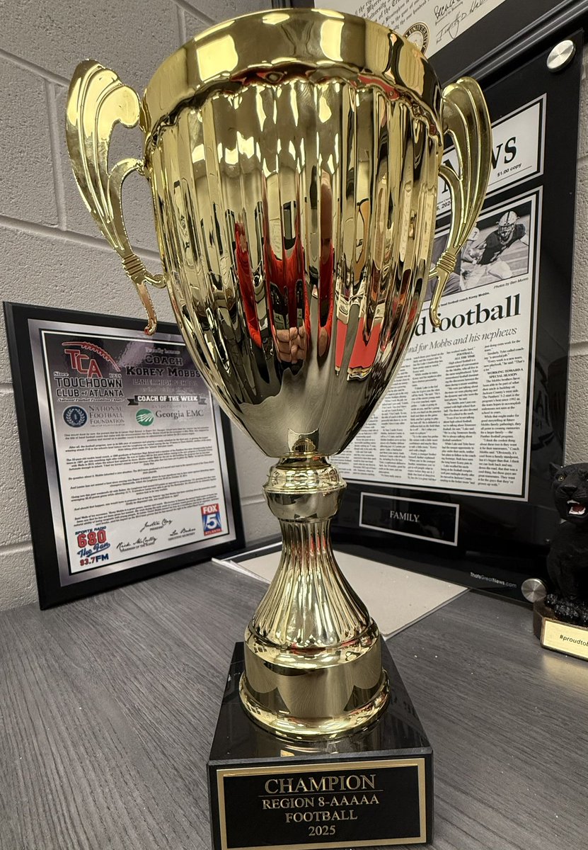 1-0!  REGION CHAMPS! 
For the 1st time ever in Jackson Co. history! So proud of this team! Could not be prouder of these young men and this amazing coaching staff! #Hunt