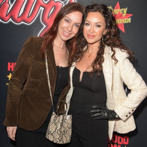 MommaBearG75's tweet image. ✨ **Skip Every Line, Own the Night** – Priority entry to the full event, including the elite VIP floor.  

🥂 **Complimentary Signature Cocktails on Us** – Toasting to stars, stories, and sparks.  

📸 **Pro Photo Ops with Celebs &amp;amp; Darcy Donavan** – Immortalize the glow-up.…