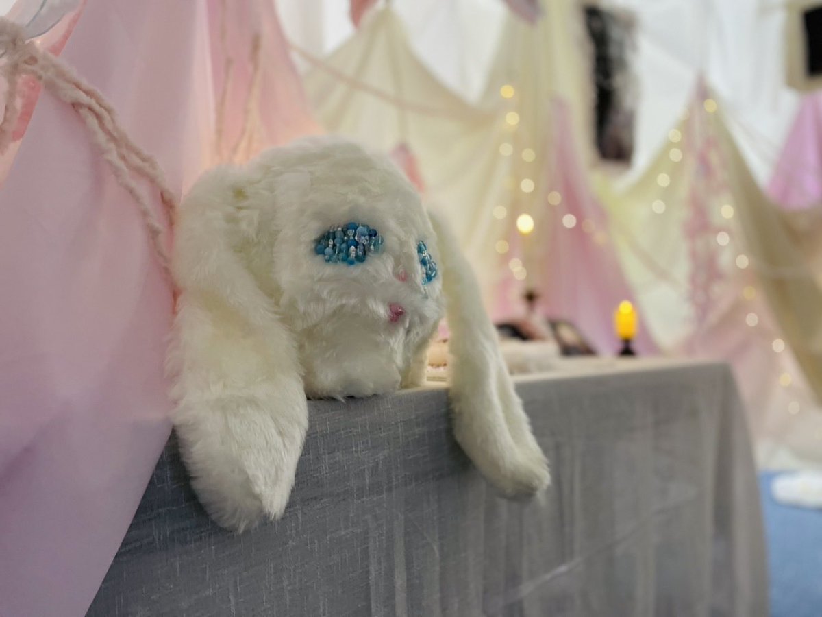 MIC_NUART's tweet image. 🚀2025日芸祭 企画紹介🚀

『 うーちゃん蟠りの部屋 』

📍南棟5階 C2

誰しもが持っているトラウマや悲しみ、
心の奥底の蟠りなどの感情と向き合う部屋。
しぶとく生きて昇華できますように..*･ﾟ*.+ﾟ*