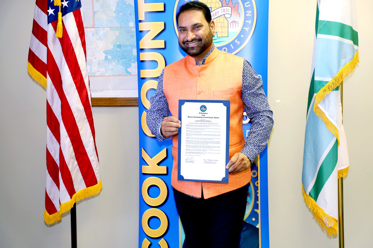 AdbhutU's tweet photo. Heartfelt thanks to Commissioner Kevin B. Morrison for recognizing October as Hindu Heritage Month 2025
#AdbhhutMedia #gurmeetsinghdhalwan #mediapersonality #GSD #media #newspaper #MidwestPunjabiAssociation #MPA #usa #india #usamediapersonality #chicagomediapersonality https://t.co/fiXGArwEiE