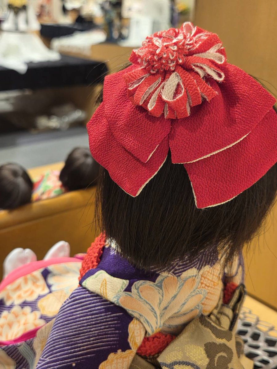 うらら展は3日まで！
3連休、是非足をお運び下さいませ。